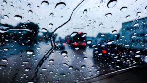 Consejos para conducir en condiciones de lluvia